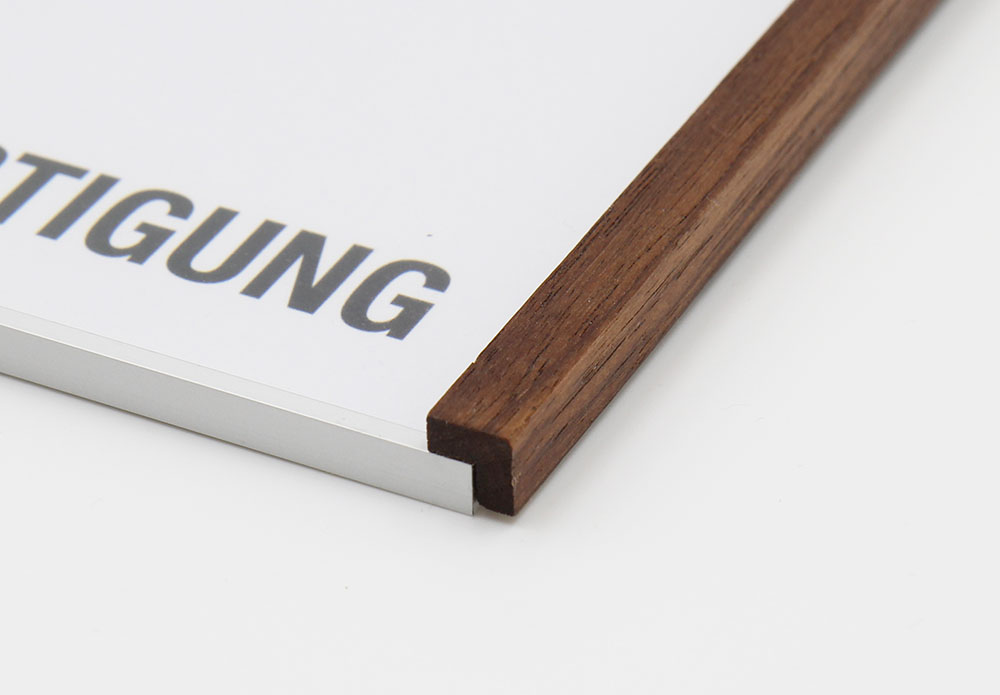 Türschild LMH Silver Line - Nussbaum 159,5 x 150,5 mm
