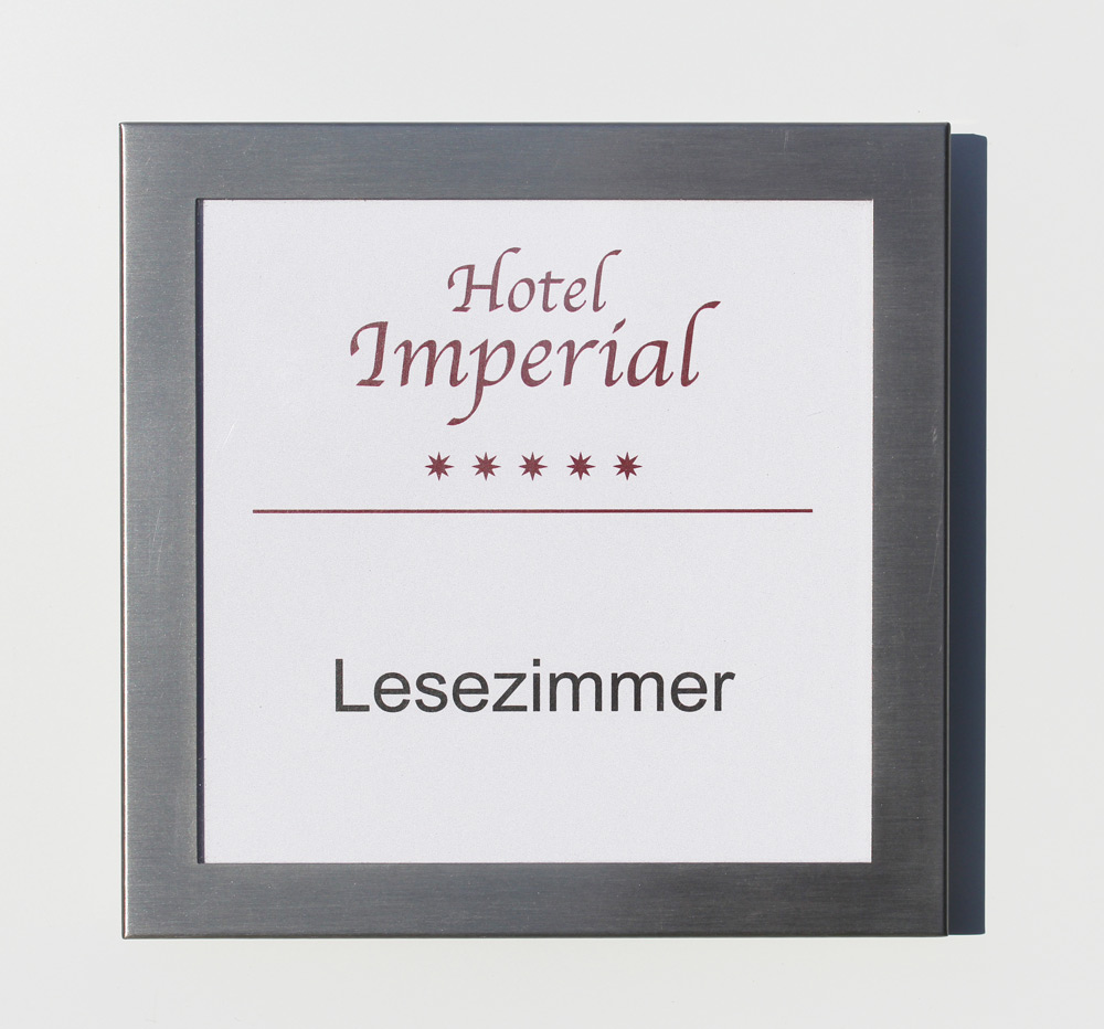 Türschild Margo - 236 x 299 mm A4 (hoch oder quer)