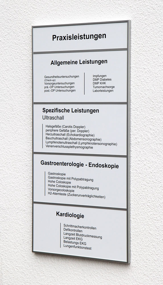 Alu-Wechselrahmen Typ Theta- - Rahmen silber eloxiert-Einschiebeschilder weiß