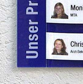 Mitarbeiter-Display - 300 x 1000 mm - Überschrift + 9 Mitarbeiter